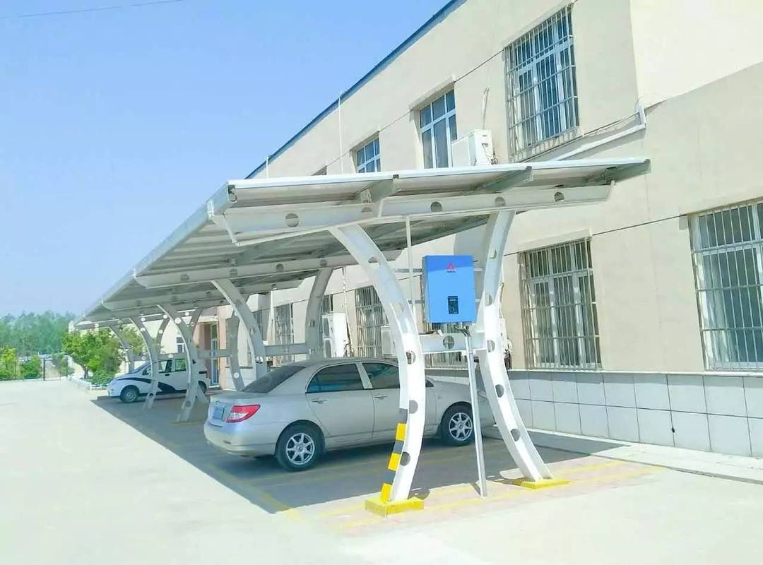 齐鲁新能源光伏新模式太阳能光伏车棚在高速服务区的成功应用